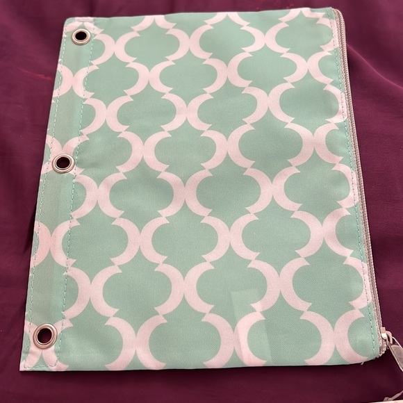 Binder pouch studio C school supply binder pencil punch new - Picture 7 of 8